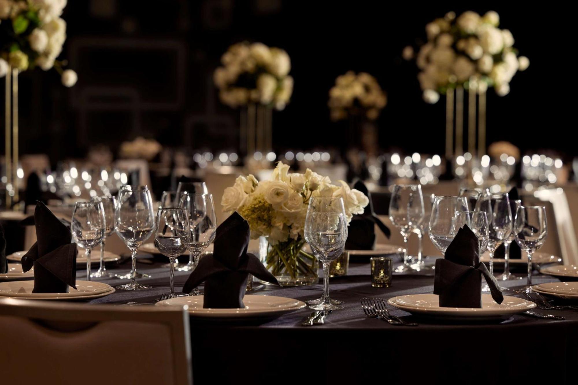 The Statler Dallas, Curio Collection By Hilton Extérieur photo